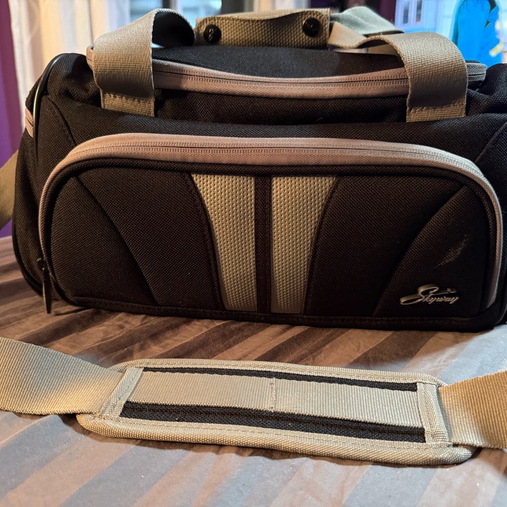 Stylish Black & Grey Bag unisex bag for travel. Airline designed